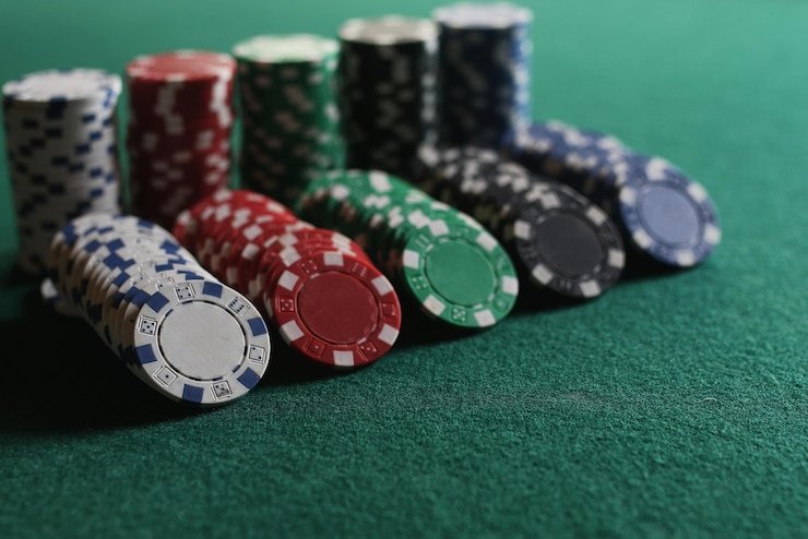 bobato desktop site layout showing slot games and tournament schedule